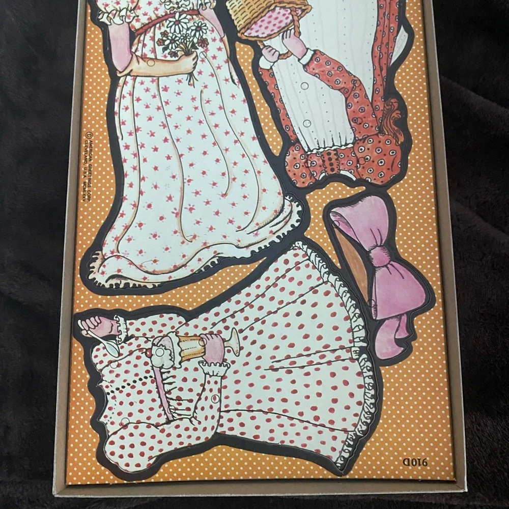 Holly Hobbie Sew-Ons Craft Kit - Picture 5 of 6